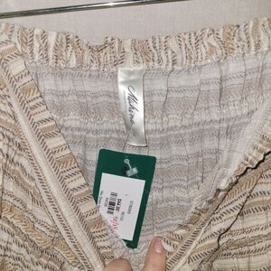 Melrose & Market Beige Ankle Crop Pants
